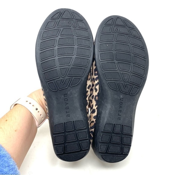 Aravon Abbey leather Ballet Flats Leopard Print WIDE - Picture 6 of 7